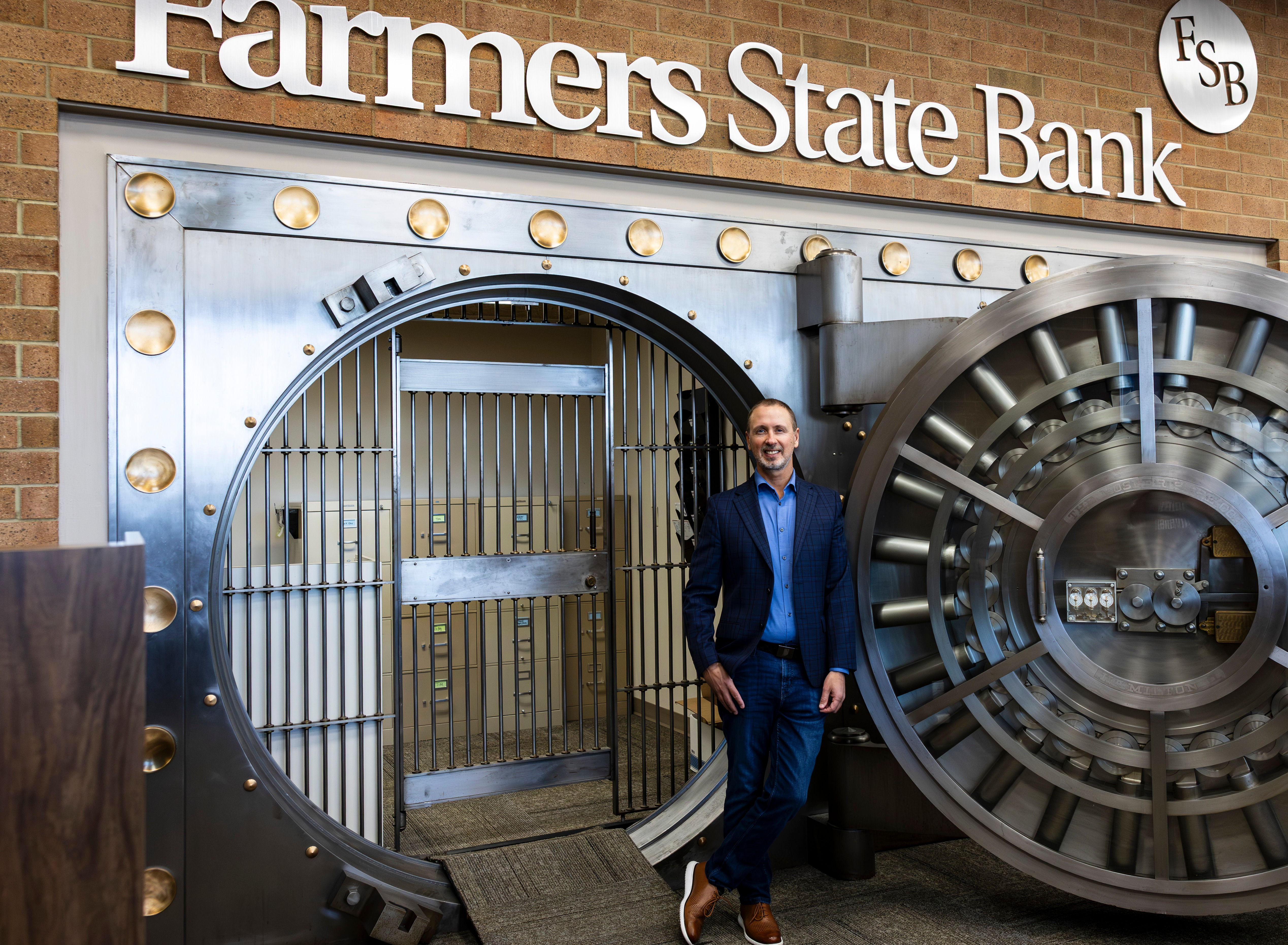 Joe Urbanski Forbes and Fortune Picture